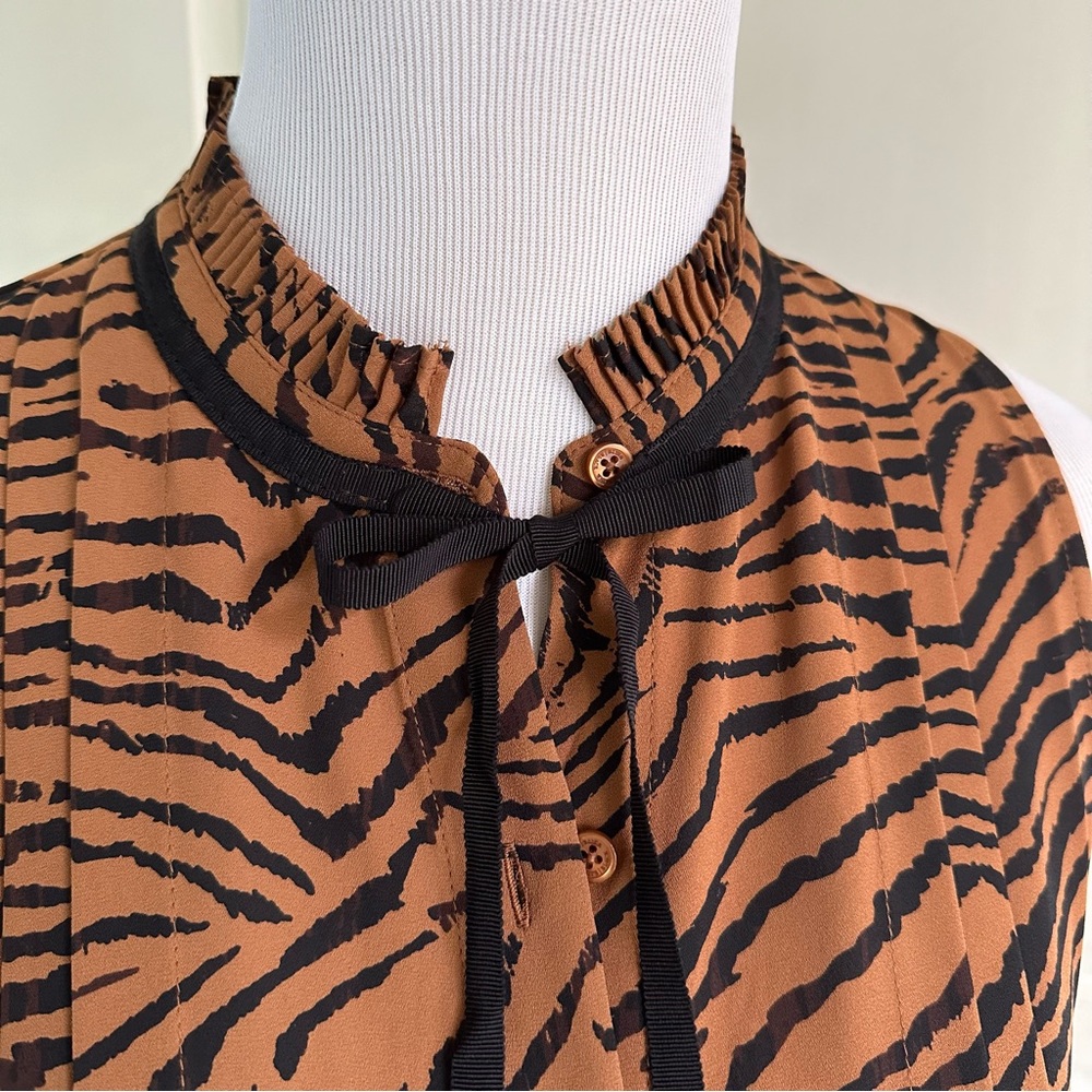 WHBM Tiger Shirt NWT Button Down Blouse XS Sleeveless Brown Black with Tie Neck
